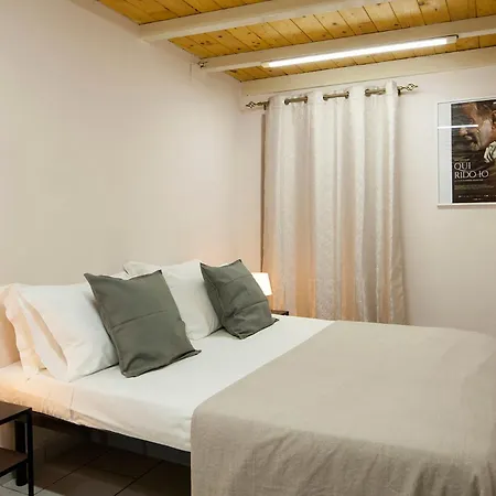 Cinema House At The Historical Center By Wonderful Italy * Nápoles
